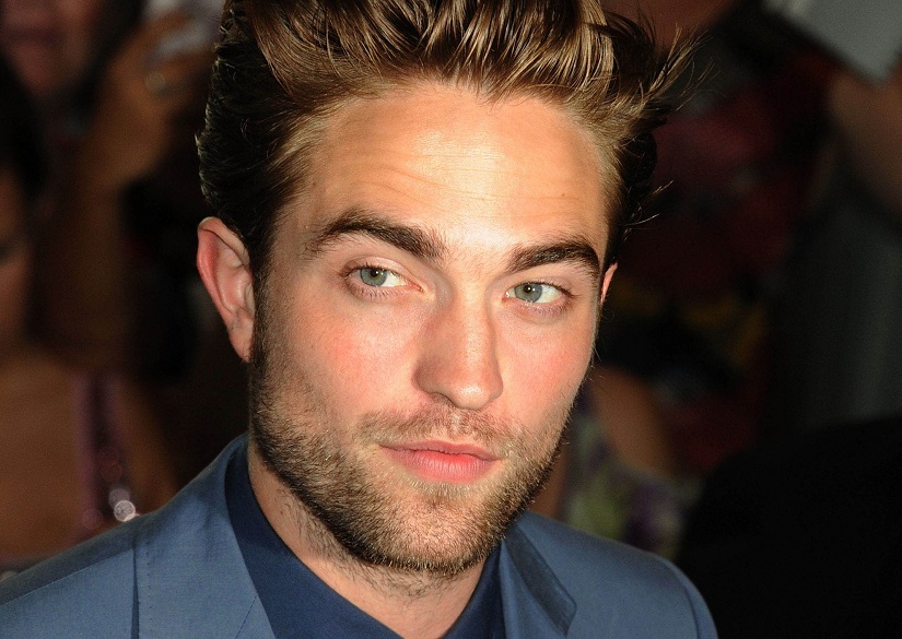 Robert Pattinson romantik gəzintidə