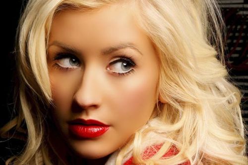 Kristina Agilera 34-cü ad gününü qeyd etdi