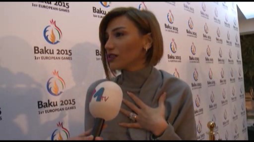 Röya Ayxan: “ O, sağol desin ki, mən onun üçün oxuyuram”