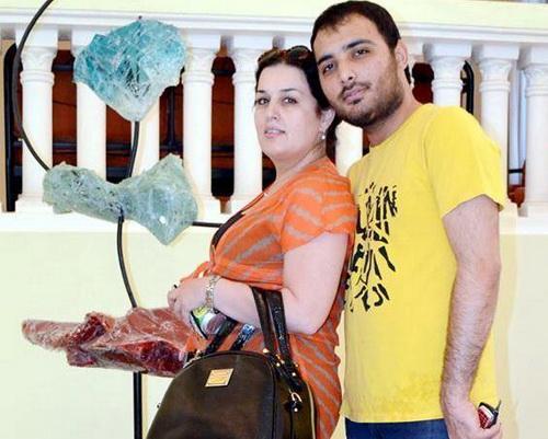 Elza Seyidcahan: “Yazıblar ki, oğlum qumarda mənim maşınımı uduzub”