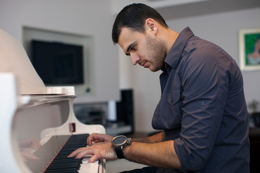 İfaçı-bəstəkar Emin konsertə hazırlaşır