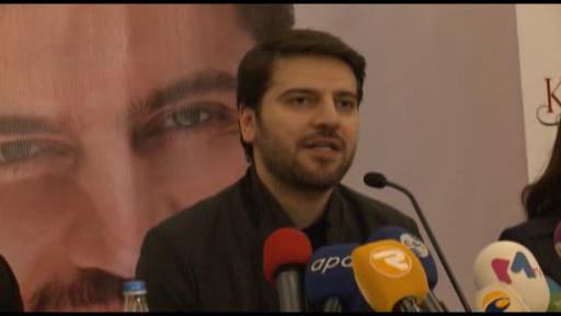 Sami Yusuf Bakıda jurnalistlərlə görüşdü 