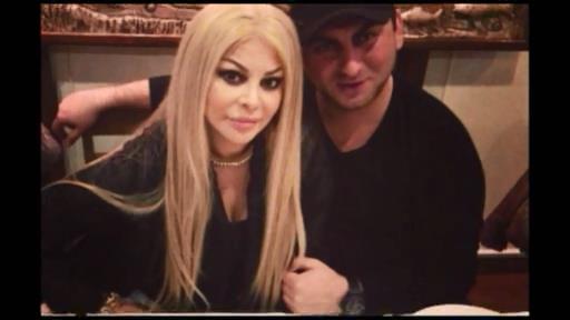 Aygün Kazımovaya 150 minlik avtomobil hədiyyə etdilər 