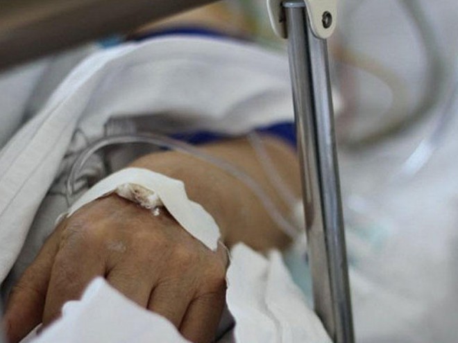 Ürəyindən əməliyyat olunan təşkilatçıya o da baş çəkdi