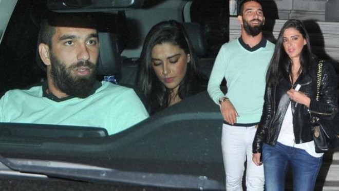Arda Turan sevgilisindən yenə ayrıldı