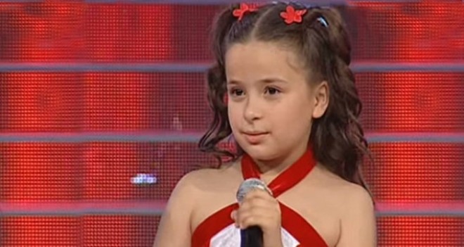 17 yaşlı qızın son halı təəccübləndirdi - fotolar