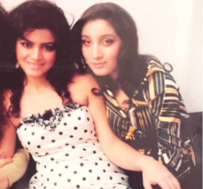 Həmkarı Günayın 10 il əvvəlki fotosunu paylaşdı