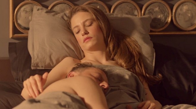 “Fİ” sevişmə səhnəsi ilə final etdi