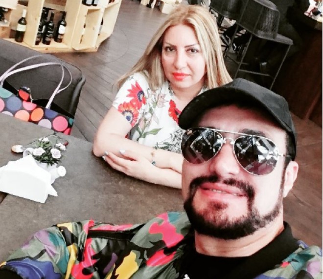Nadir həyat yoldaşı ilə İstanbula getdi