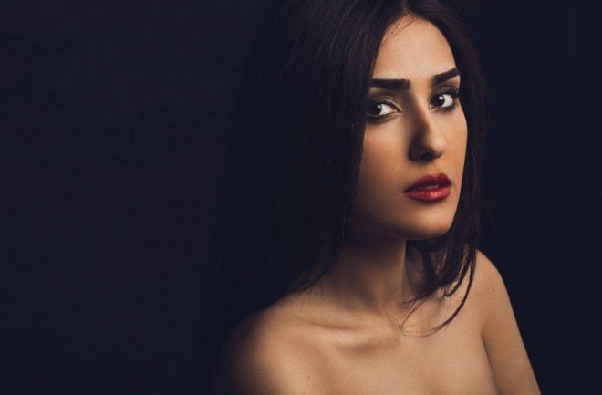 Abıyeva sinəsindəki döymə ilə diqqət çəkdi - foto