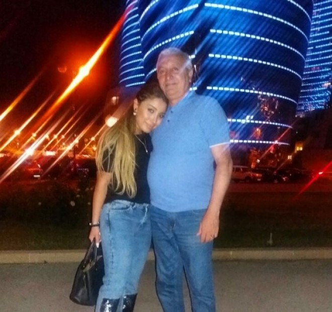 Günay İbrahimli atası ilə - foto