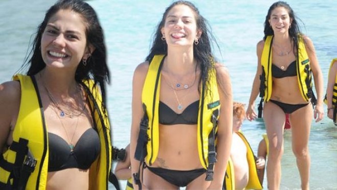 “NO 309”un aktrisası çimərlikdə