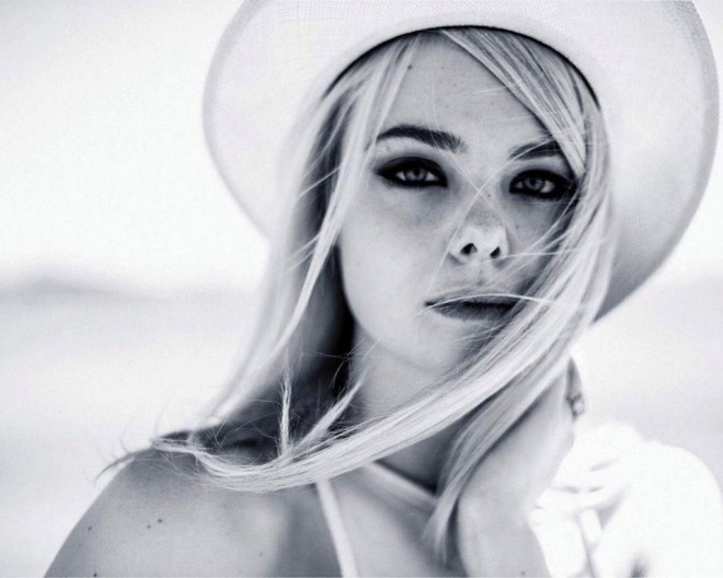 19 yaşlı aktrisa "Madame Figaro" üçün çəkildi - fotolar