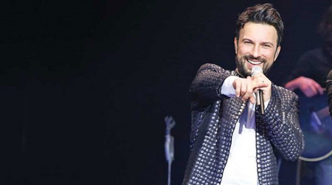 Tarkan mahnının sözlərini unutdu