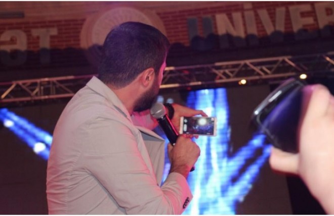 Namiqdən sevənlərinə: "Sevgidən irəli gələn sifarişi.."