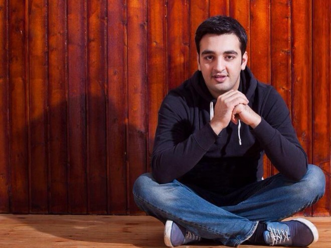 Zaur hovuzda fotosunu yayımladı