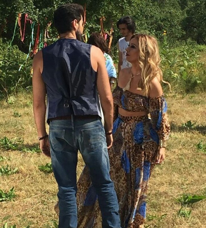 Roza Zərgəlinin yeni klipindən foto