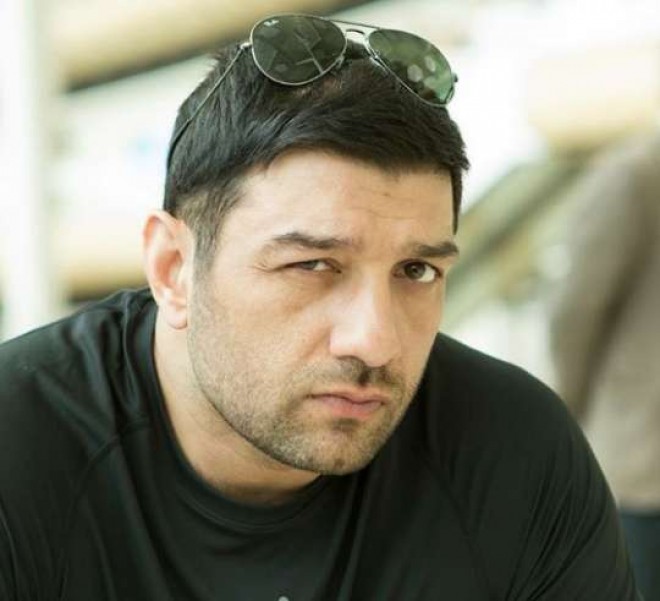 Kənan M.M bu fotosu ilə hamını təəccübləndirdi