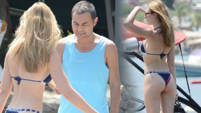 Xloe çimərlikdə bikinisi ilə diqqət mərkəzində oldu - foto