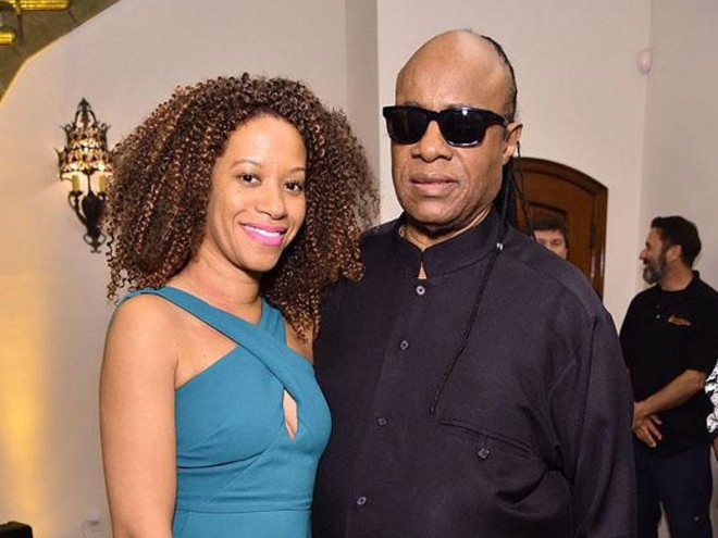 Müğənni 3-cü dəfə evləndi