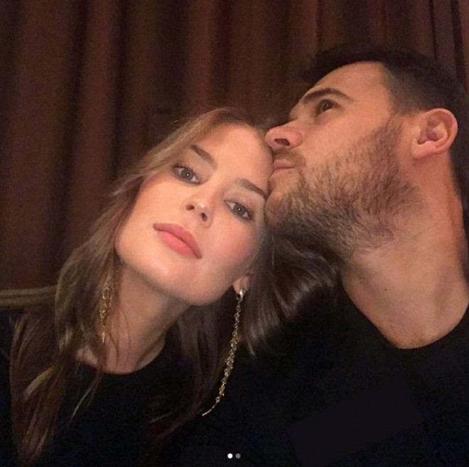 &nbsp;Emin Ağalarovun sevgilisi ilə romantik anı - foto