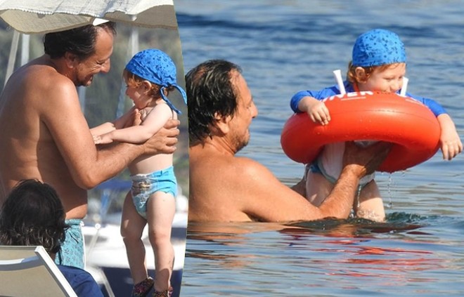 "Arka Sokaklar"ın aktyoru xanımı və uşağı ilə tətildə