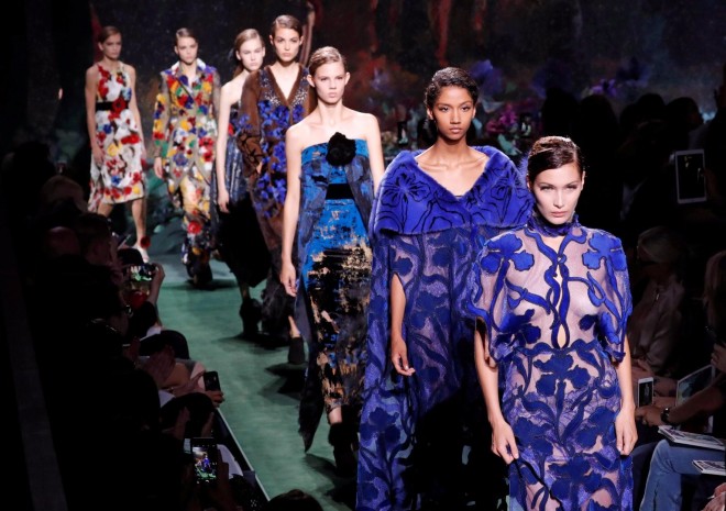 Parisdə keçirilən moda həftəsi - fotolar