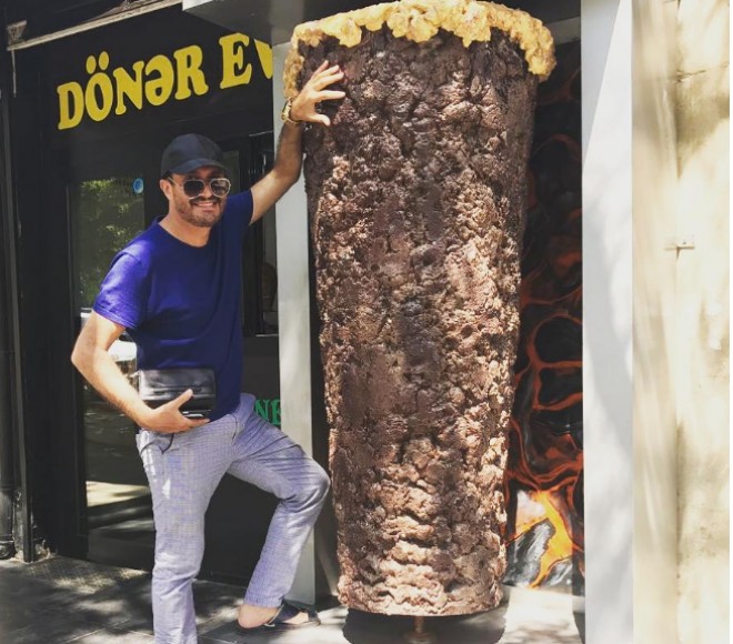 &nbsp;Nadir Qafarzadə: "Dönər yeməklə aram olmasa da..."