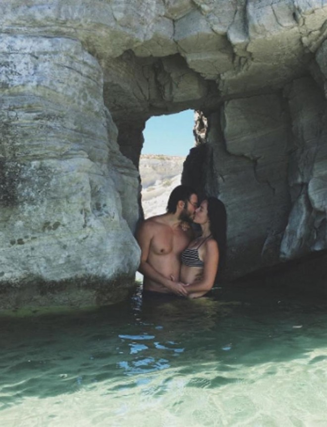 Cütlüyün romantik gəzintisi