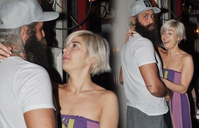 "İçerde"nin aktrisası sevgilisi ilə - fotolar