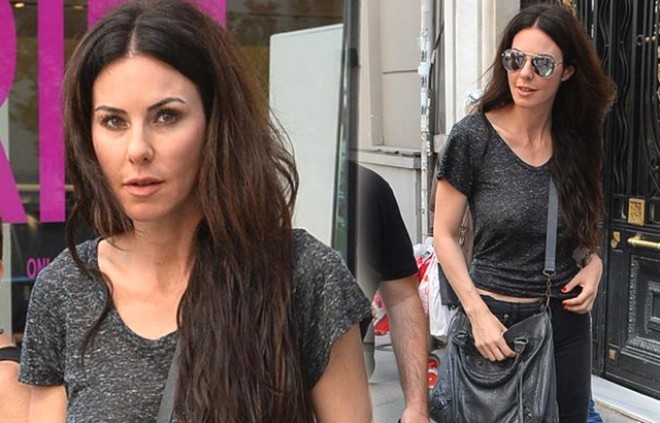 Defne eynəksiz görüntüləndiyinə görə həyəcanlandı