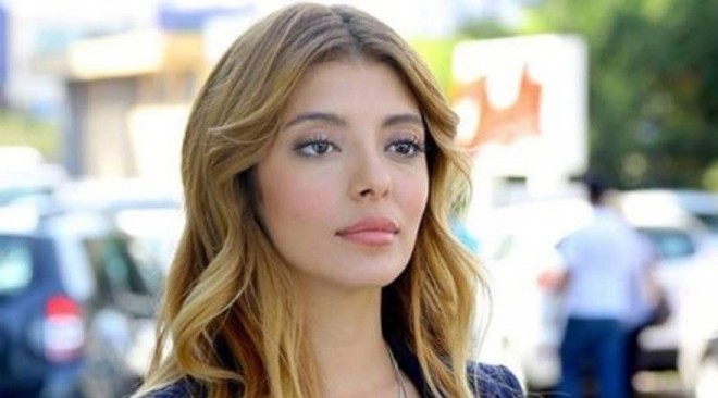 Selin Şekercinin yeni saçları - foto