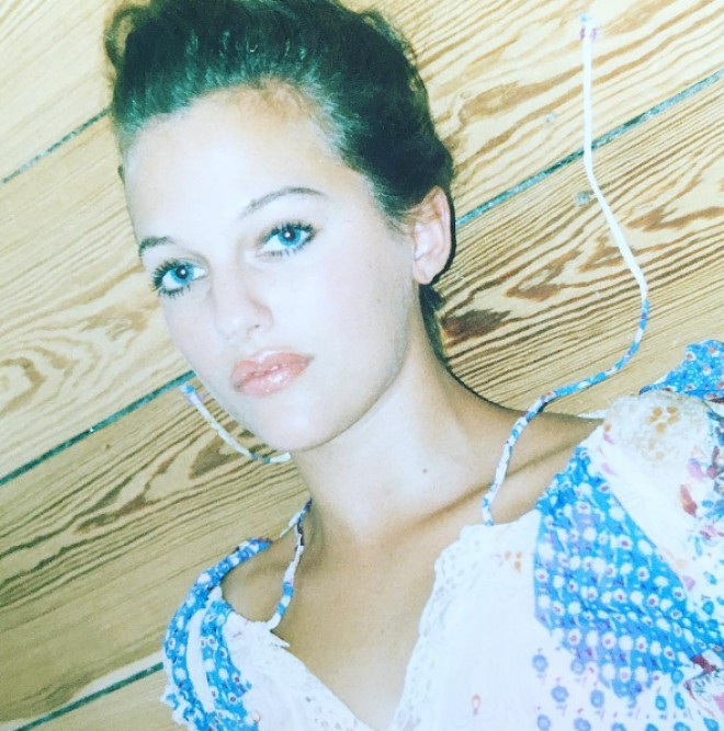 Məryəmin gənclik fotosu