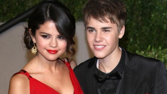 Selena Qomezin İnstaqramından Castinin çılpaq fotosu çıxdı