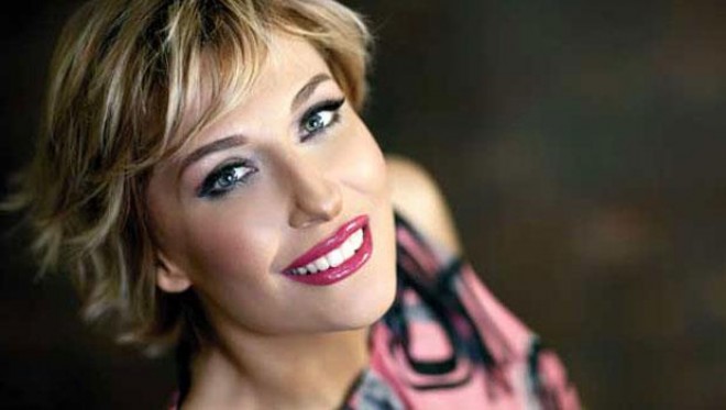 Aktrisa alış-verişdə - foto