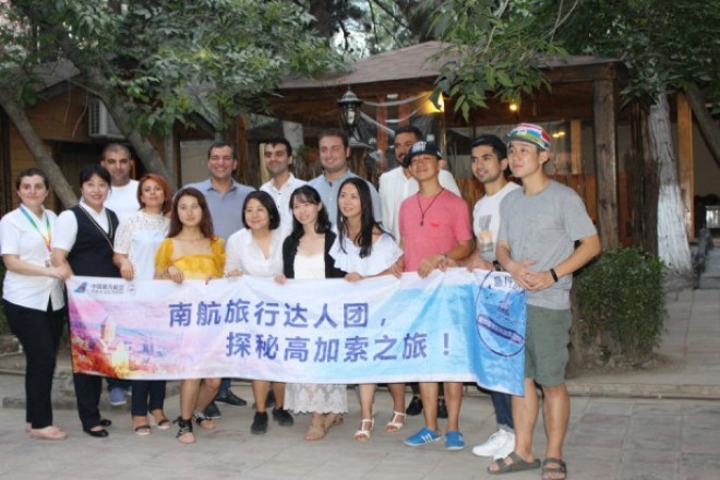 Çinli bloggerlər Azərbaycan turizmini təbliğ edir