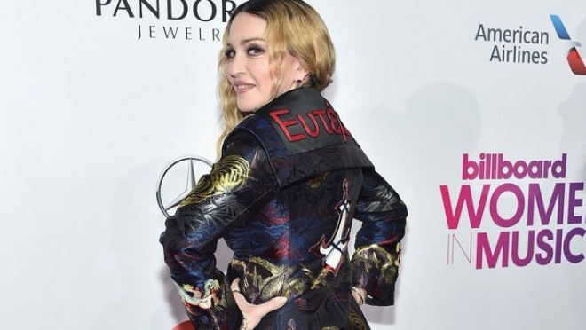 Madonnanın oğlu ona geri dönür