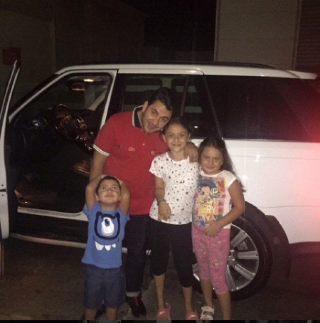 Samir Piriyev övladları ilə - fotolar