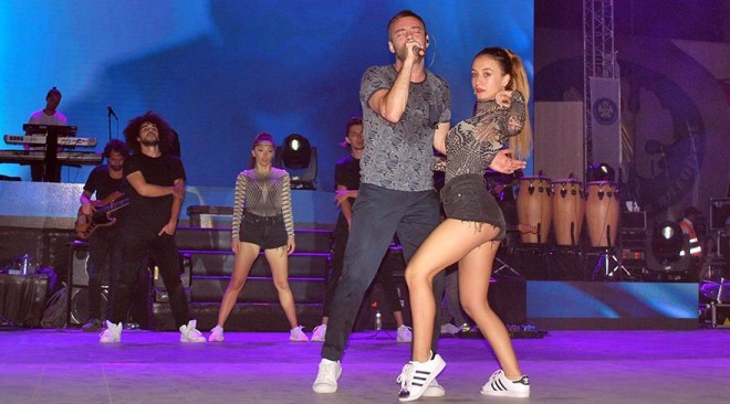 Murad Dalkılıç gənc xanımla rəqs etdi