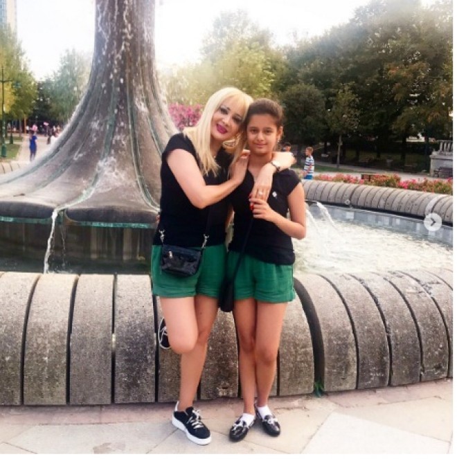 Məleykə Əsədovadan qızına: “Qadınlığımı unudub kişi kimi çarpışıram” – video