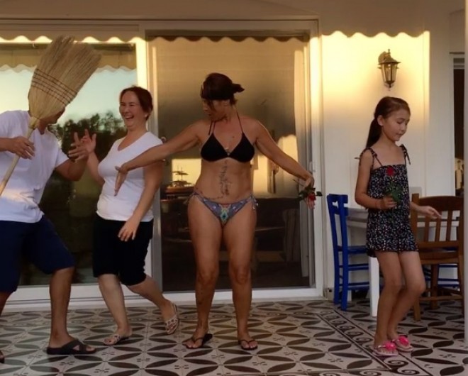 Hülyanın əyləncəli videosu