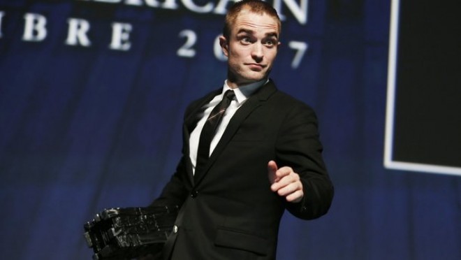 Robert Pattinson avtoyuyucu oldu, heç kim onu tanımadı