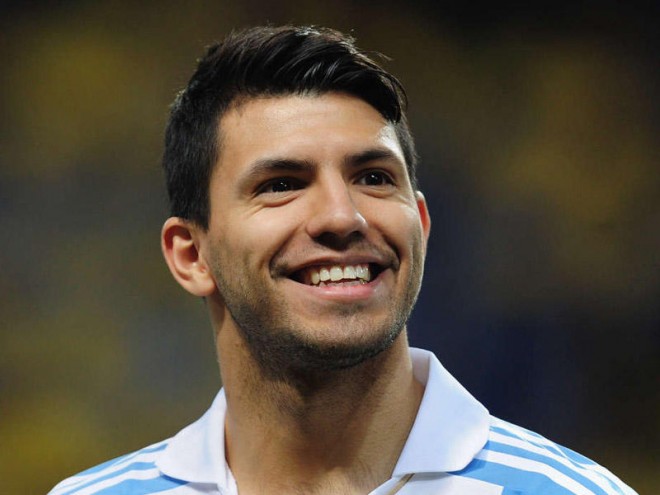 Ulduz futbolçu ağır qəzaya düşdü