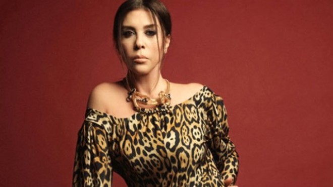 Nebahat Çehre alış-verişdə