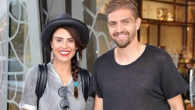 Aktrisaya 2,5 milyonluq avtomobil hədiyyə etdi - foto