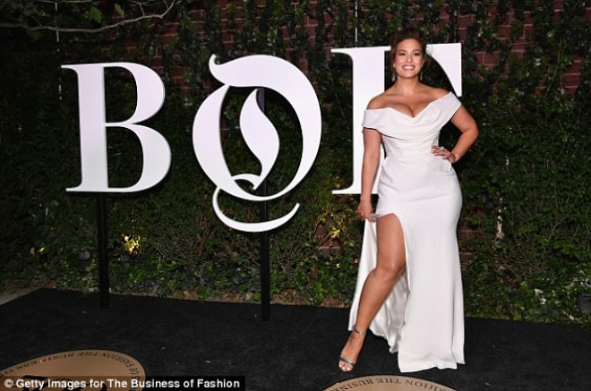 Eşli və Selena Qomez eyni tədbrdə - foto