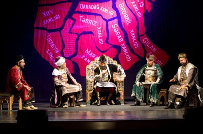 Milli Dram Teatrı yeni mövsümü açıq elan edib