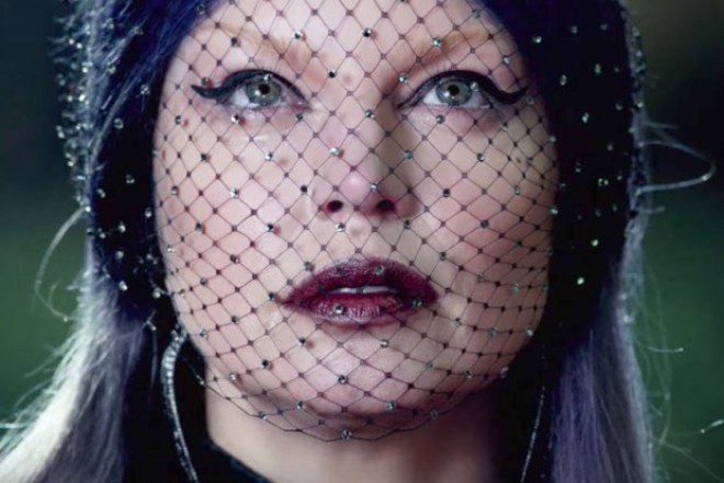 Förgidən növbəti ağ-qara klip - video