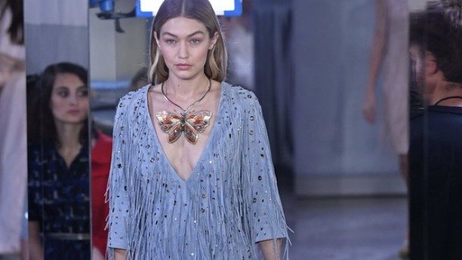 Cici Hadidin seksual libası - foto