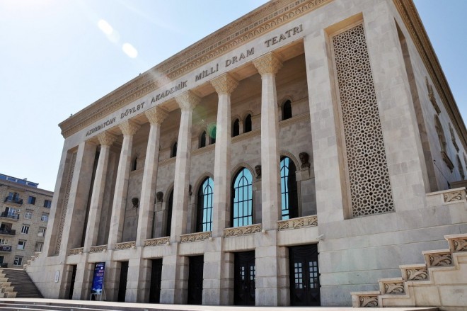 Milli Dram Teatrı gələn ay maraqlı tamaşalar təqdim edəcək